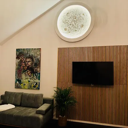 Erdeis Guest house 3*